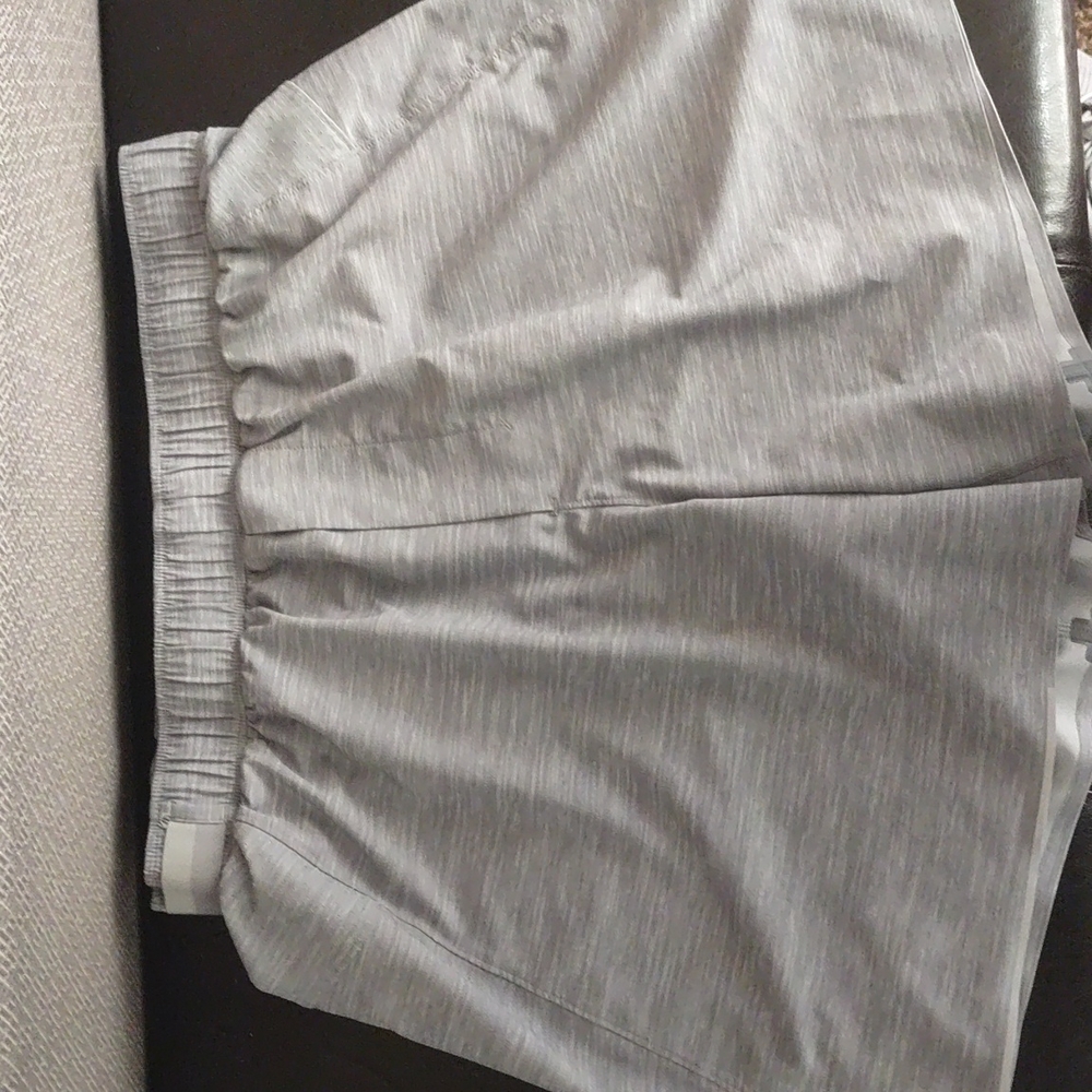 Lululemon 6